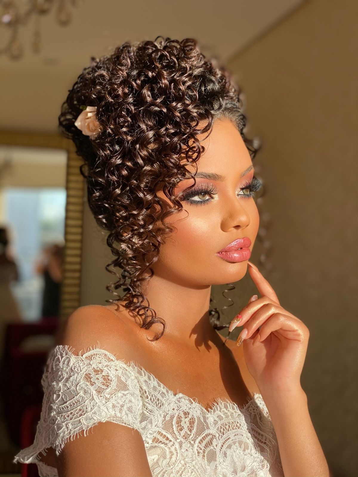 penteado casamento cabelo cacheado com coque