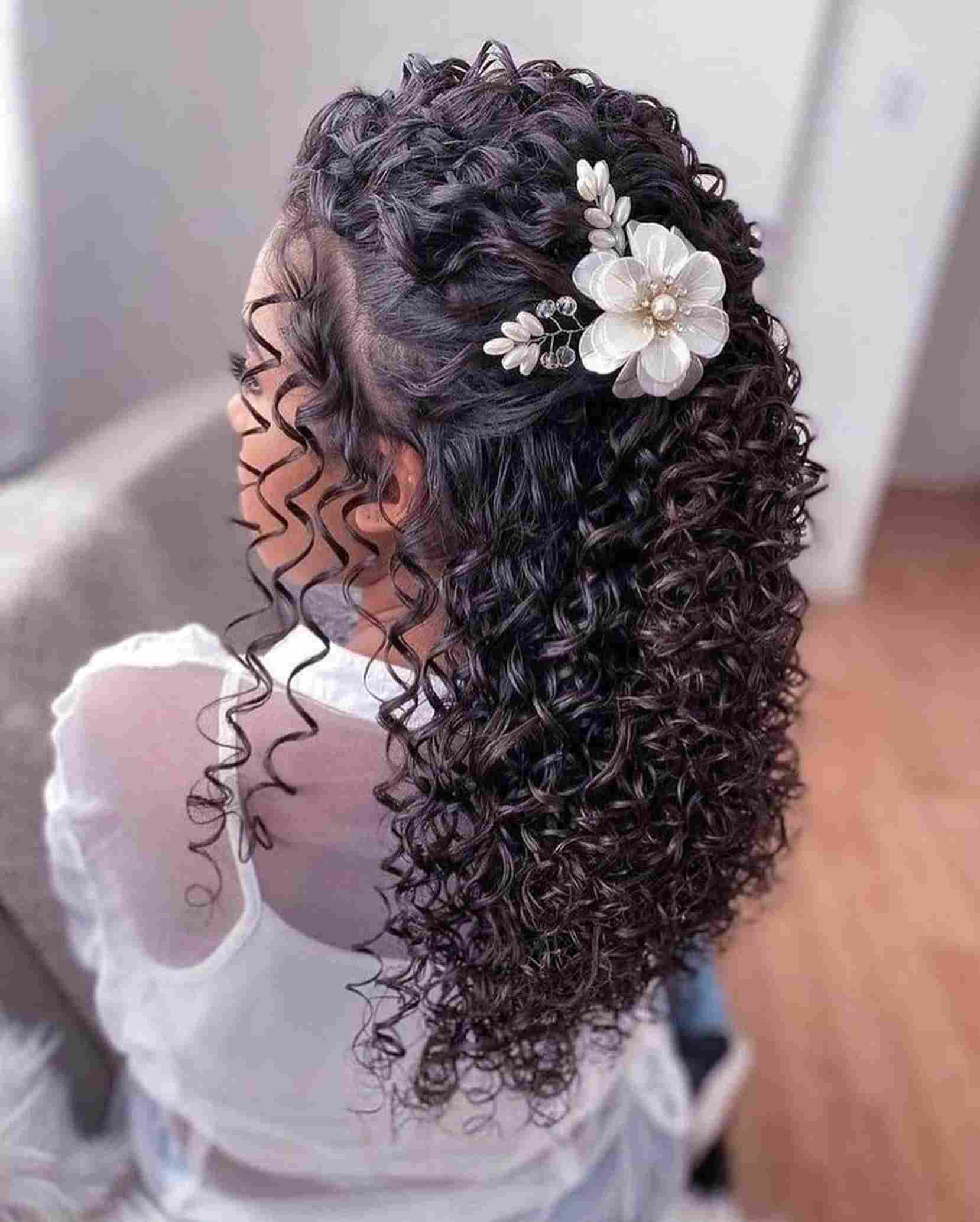 penteado casamento cabelo cacheado curto madrinha