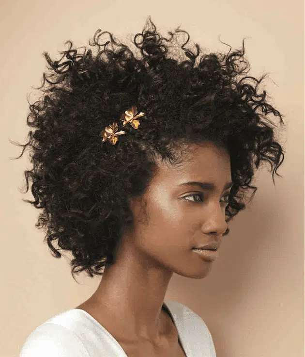 penteados para cabelo curto cacheado e preso