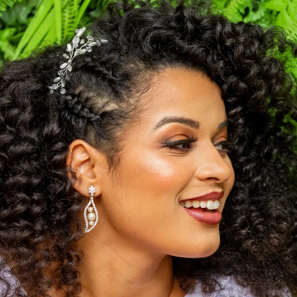acessórios para cabelo cacheado curto casamento