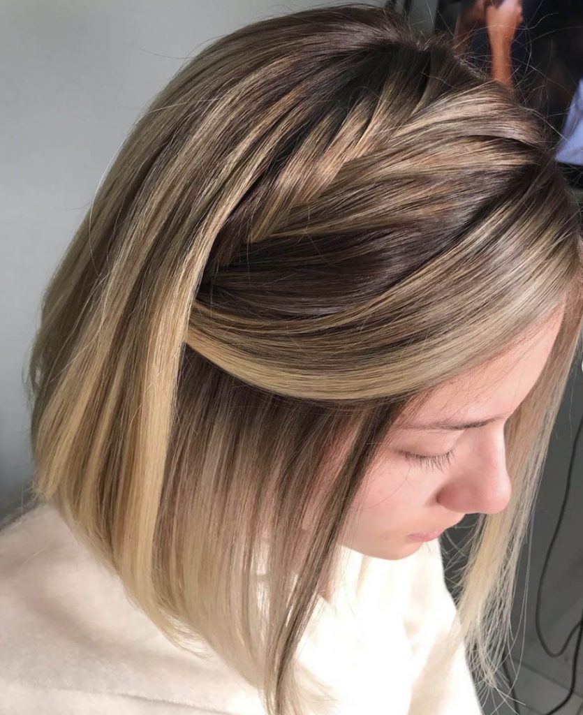 penteados elegantes cabelo curto liso