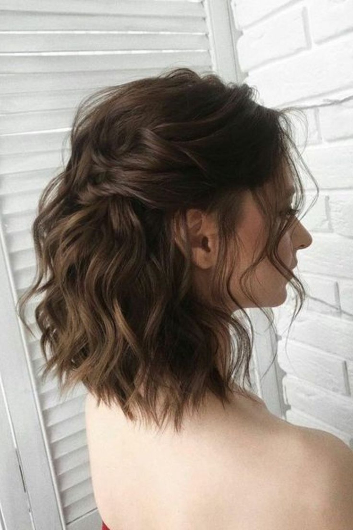 penteado para madrinha cabelo curto casamento à noite