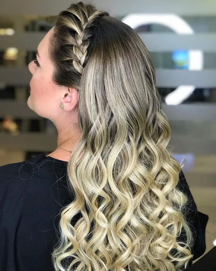 penteados para cabelo longo solto formatura