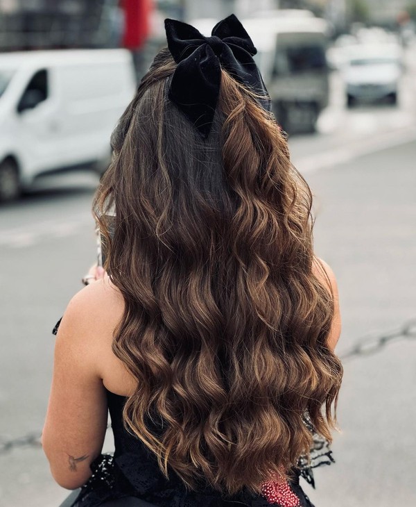 penteado com laço cabelo liso adulto