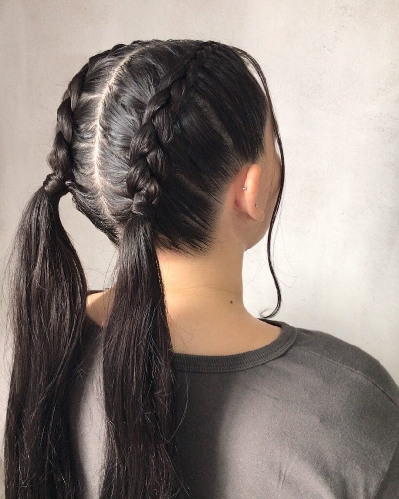 rabo de cavalo com trança cabelo liso