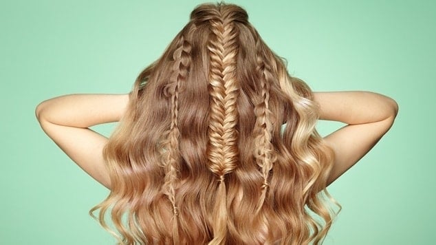 cabelo solto com trancinhas