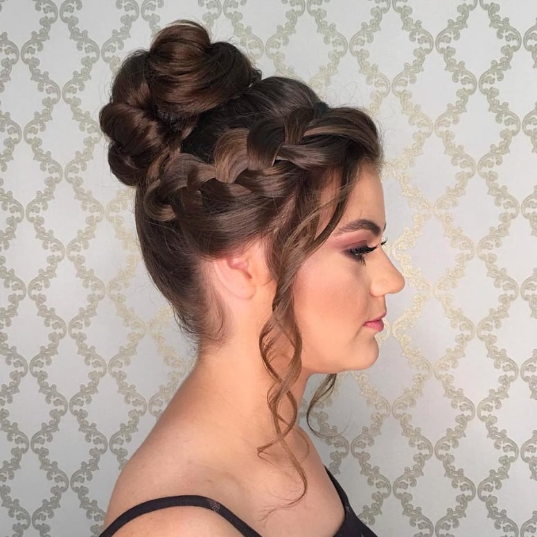 penteado coque alto para casamento