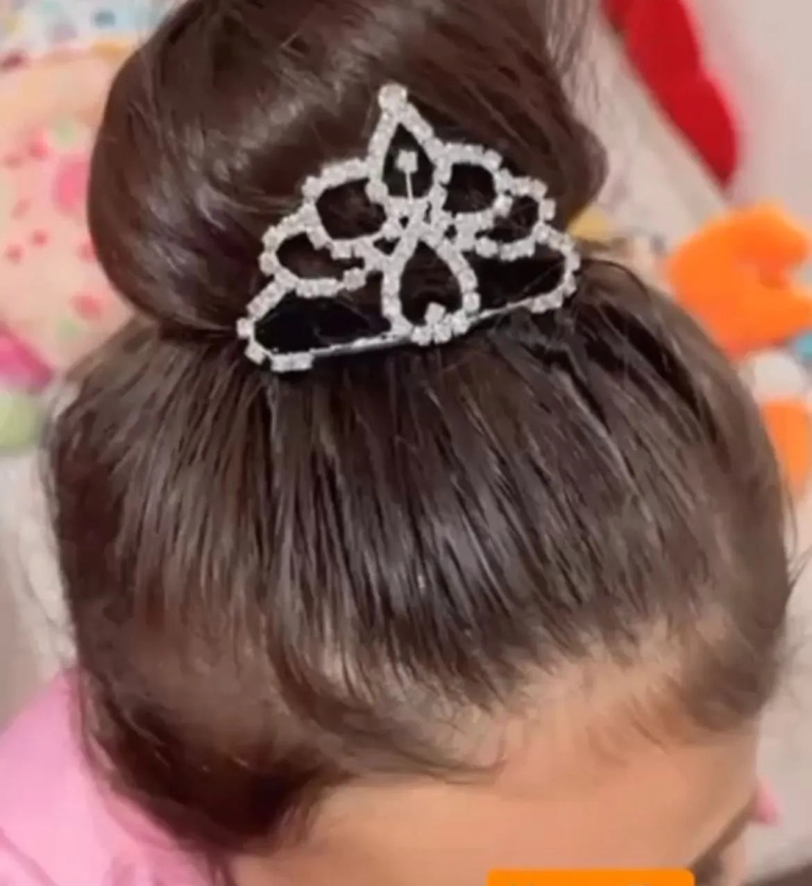 penteado daminha trança tiara