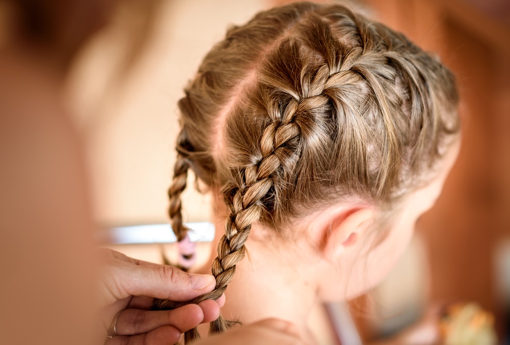 penteado infantil cacheado