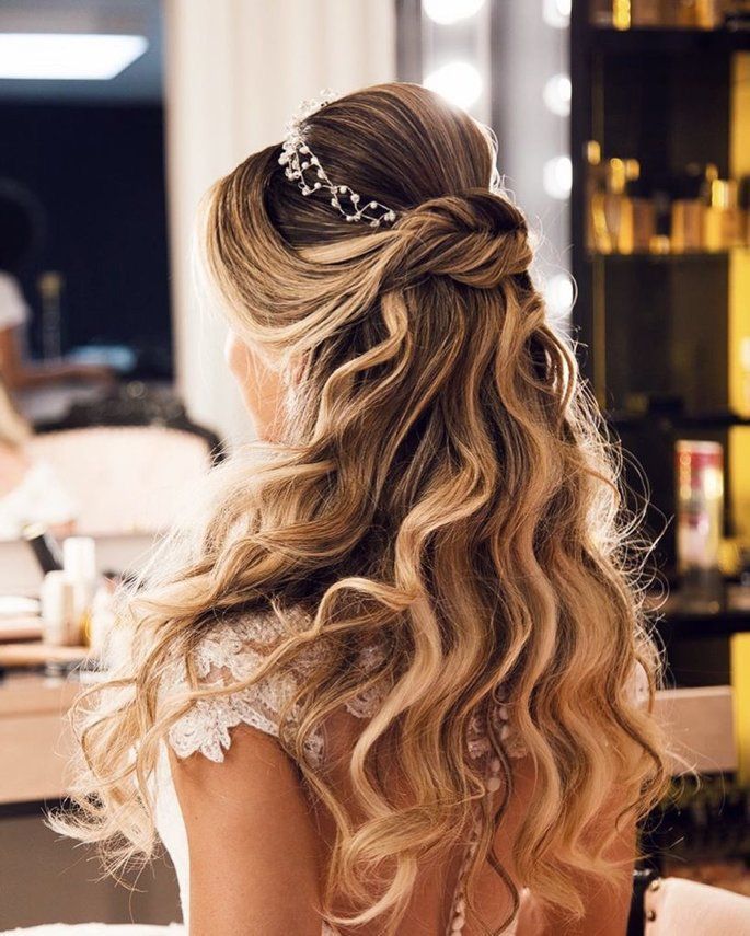 penteado noiva semi preso cabelo cacheado