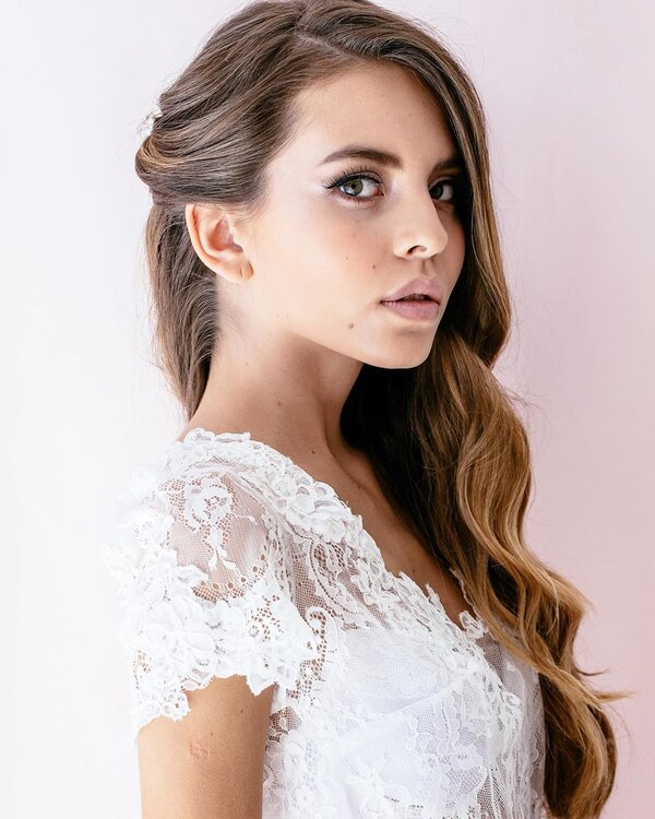 penteado noiva cabelo solto e véu