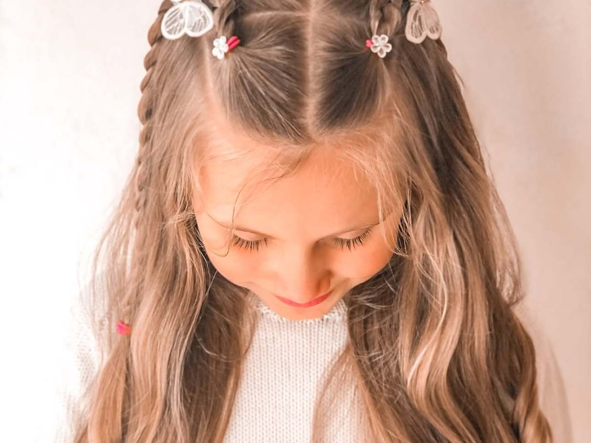 penteado infantil cacheado