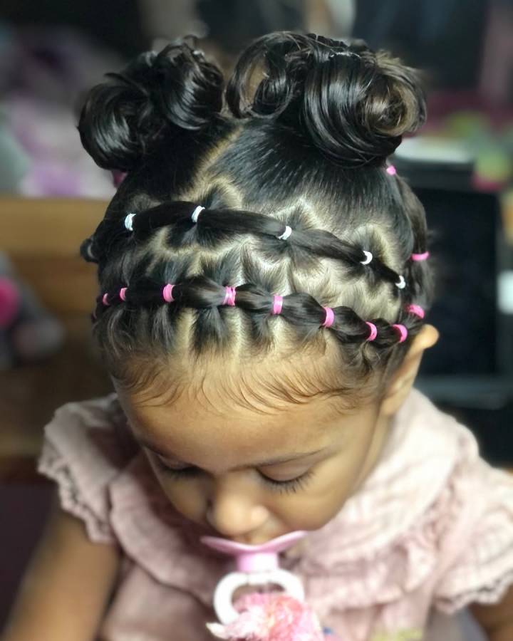 penteado infantil com elástico e rabo de cavalo