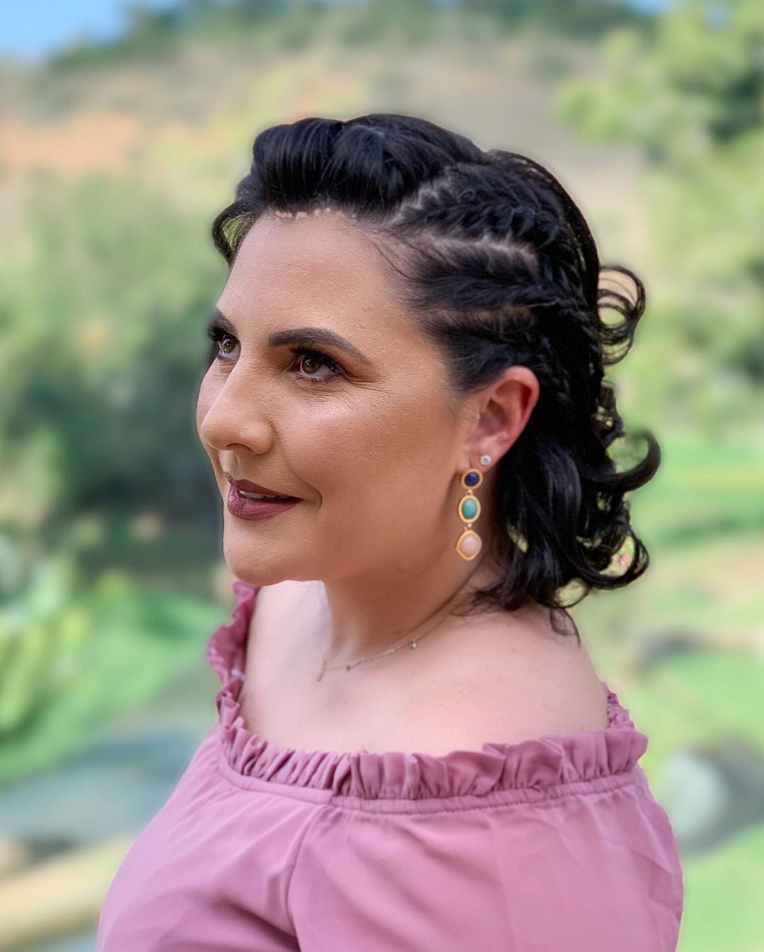 penteados para casamento cabelo cacheado curto
