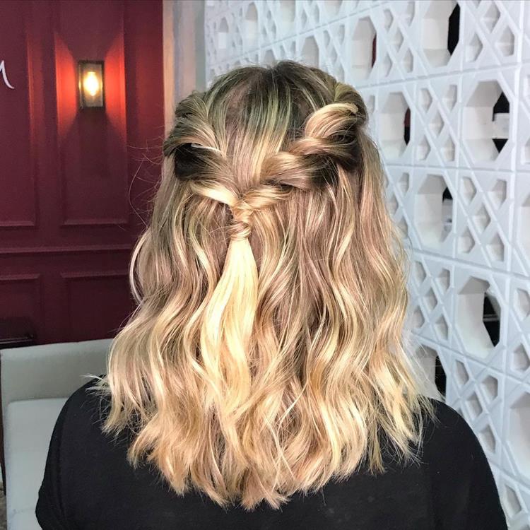 penteado meio preso para casamento