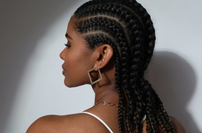 penteado nagô com cabelo solto