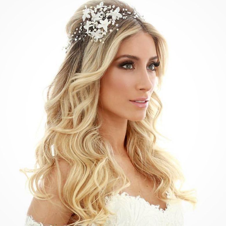 penteado noiva civil simples e elegante