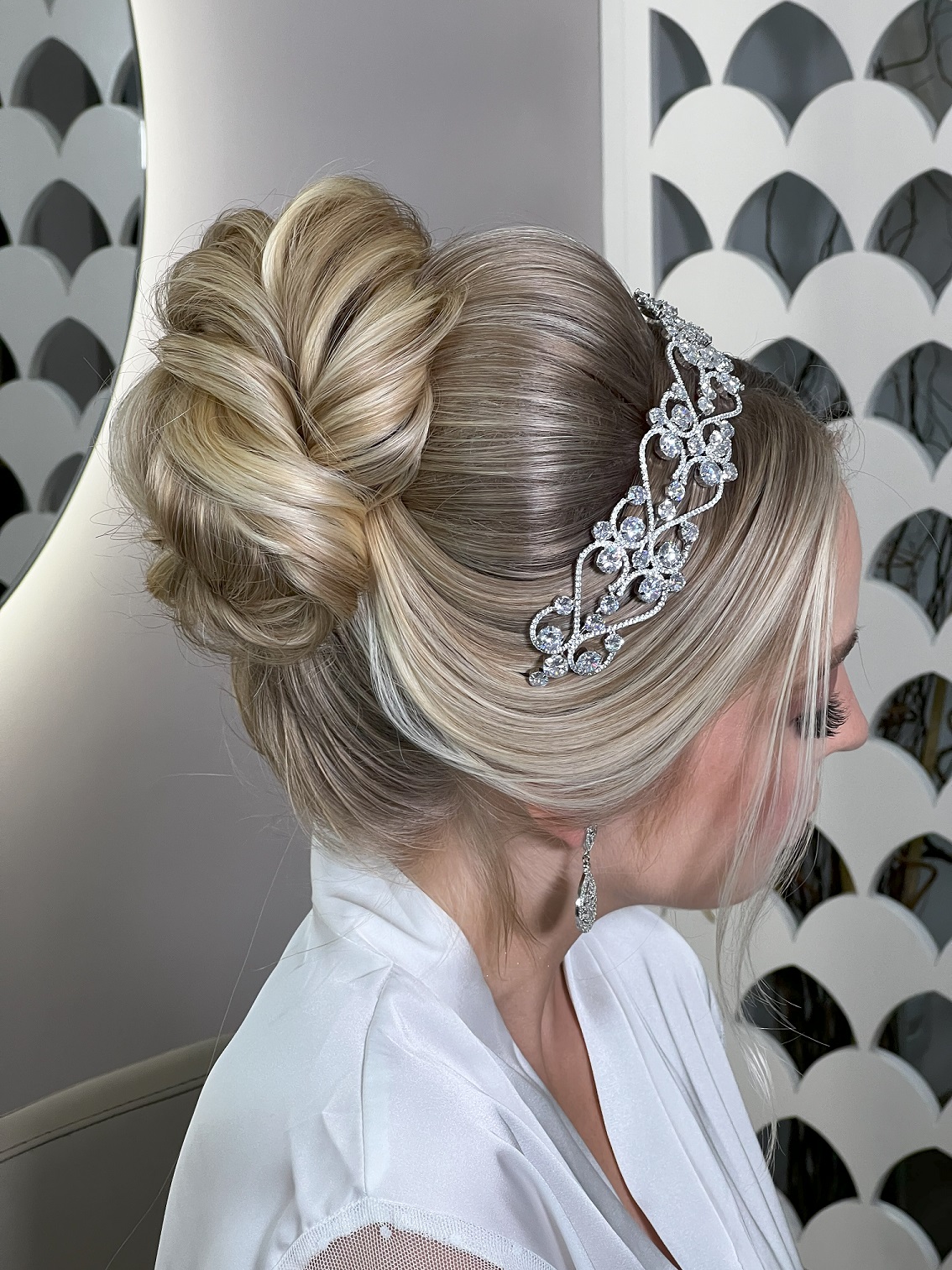 penteado noiva semi preso cabelo cacheado