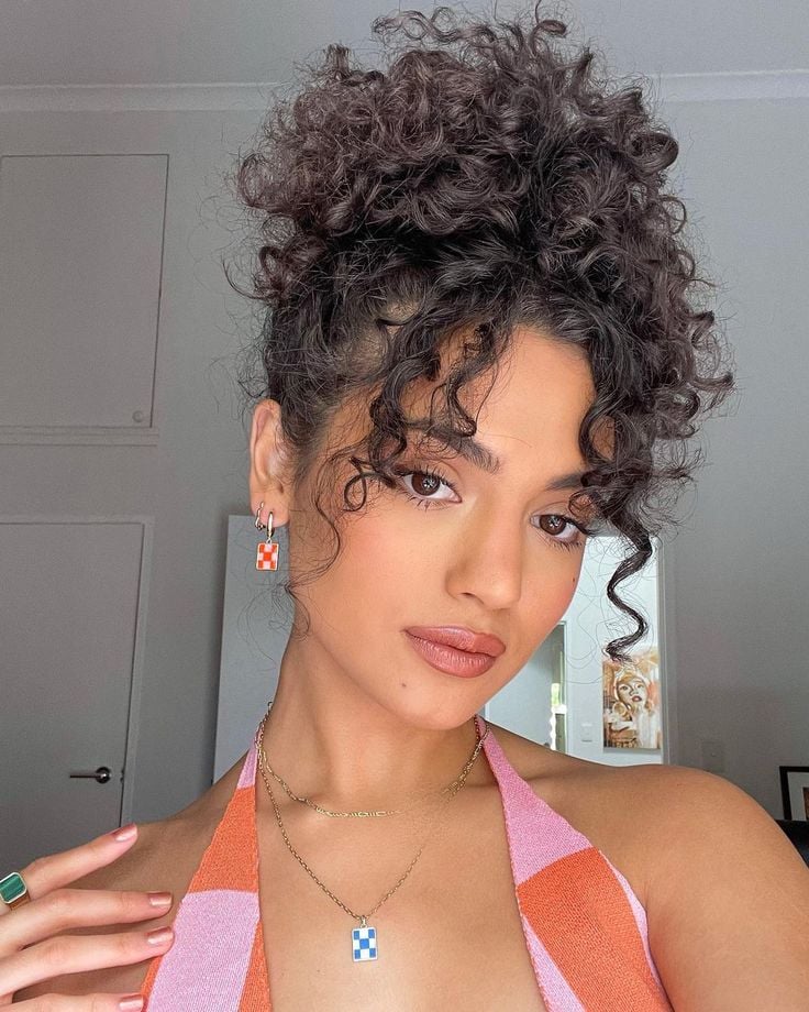 afro puff cabelo cacheado curto
