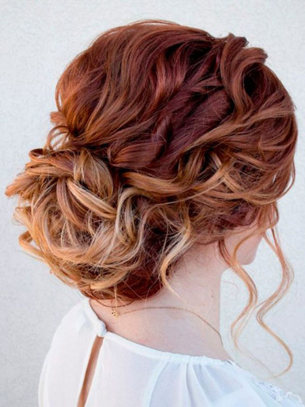 penteados com acessórios cabelo ondulado