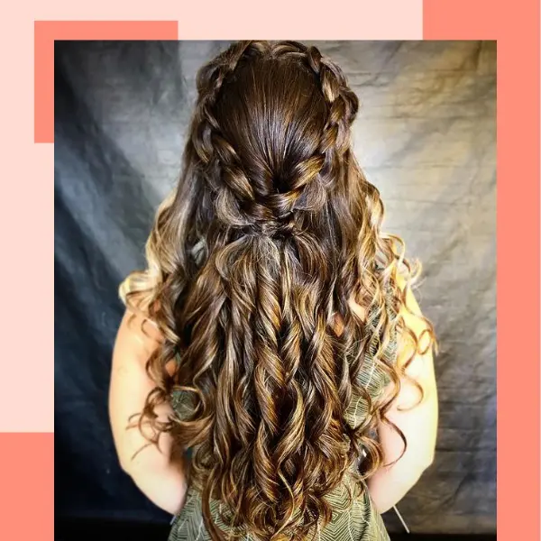 penteados para cabelo ondulado curto
