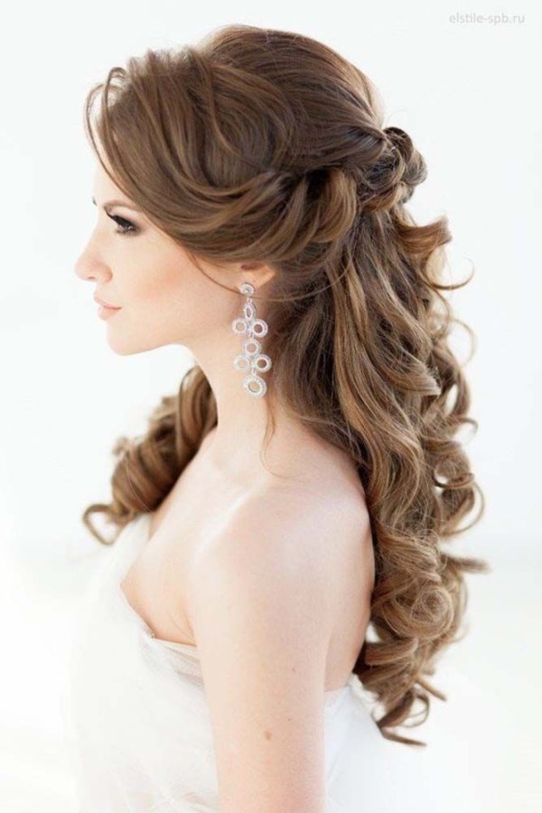 penteados para cabelo ondulado médio