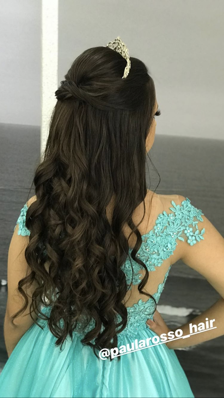 penteado de princesa 15 anos