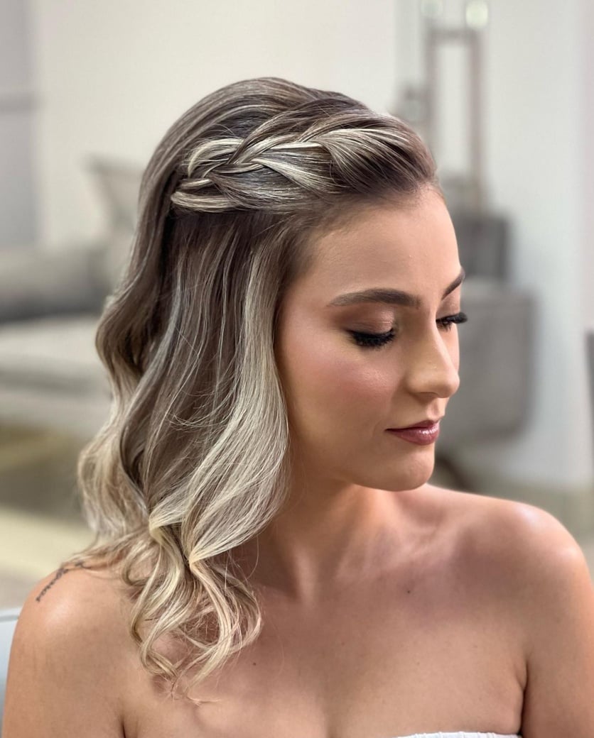 penteado formatura com acessório