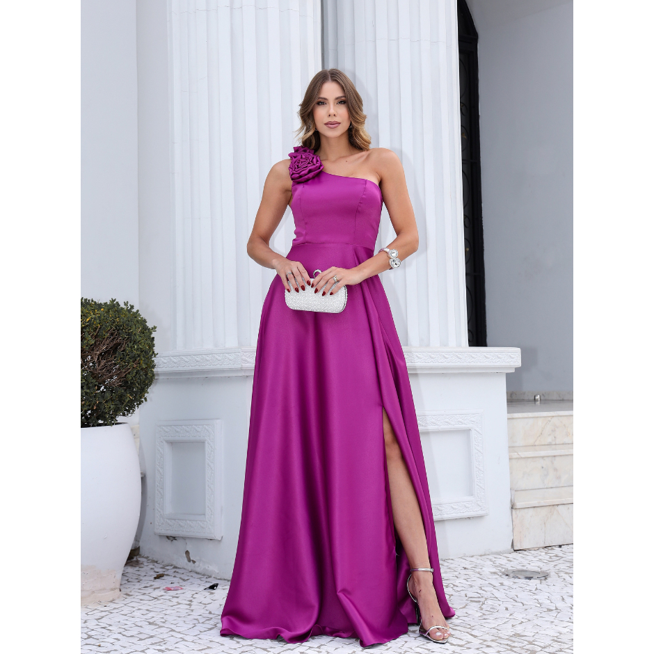 cabelo solto vestido um ombro