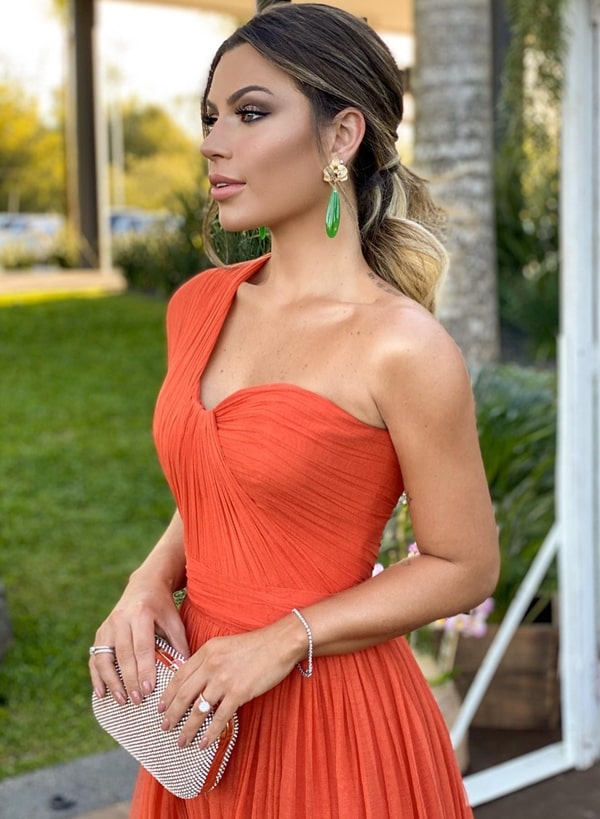 coque para vestido um ombro