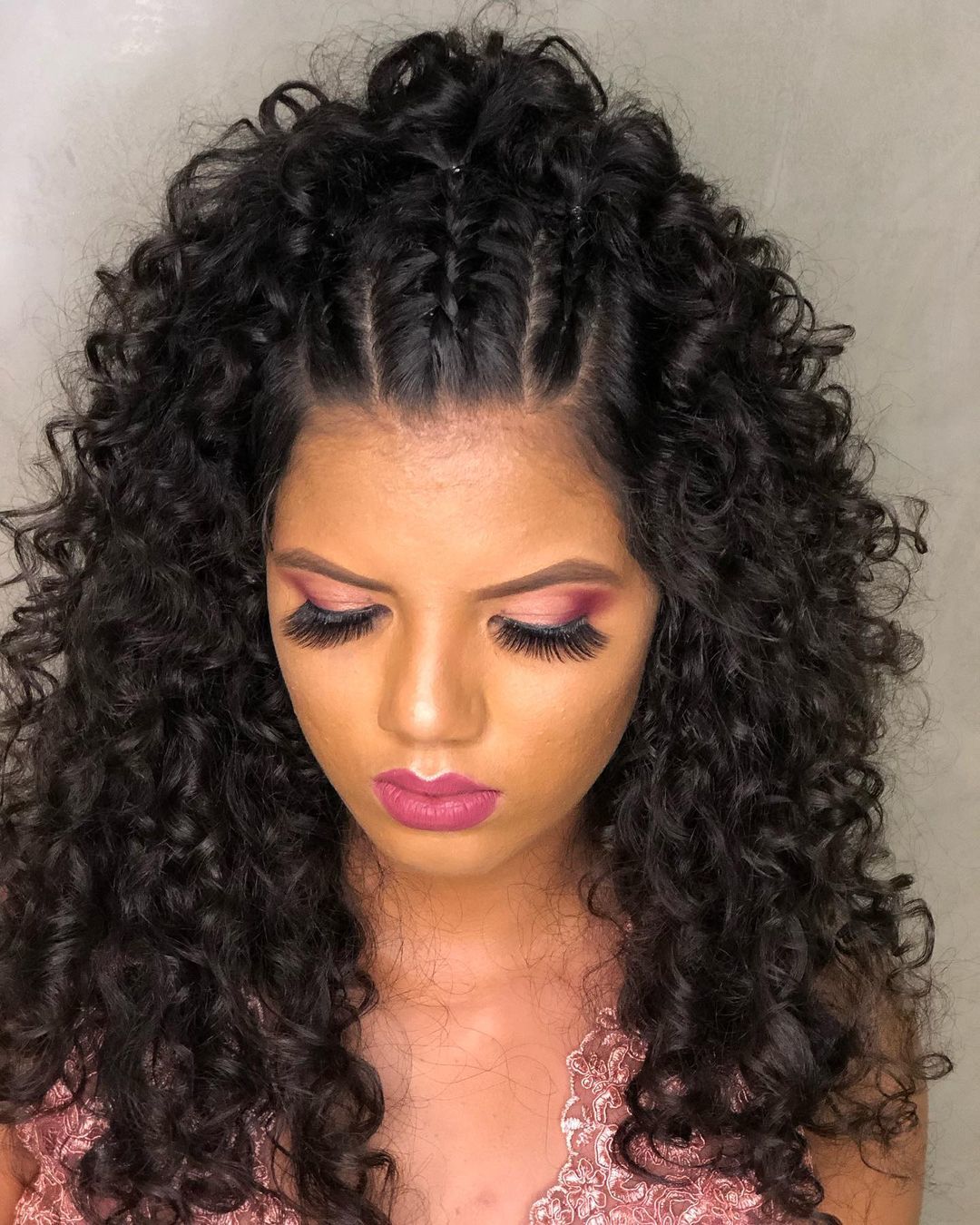 como fazer penteado em cabelo cacheado