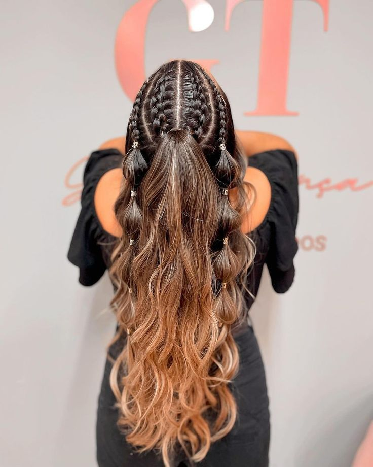 penteados com trança cabelo cacheado