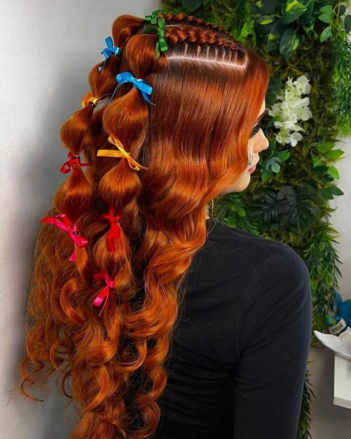 penteados juninos para cabelo cacheado