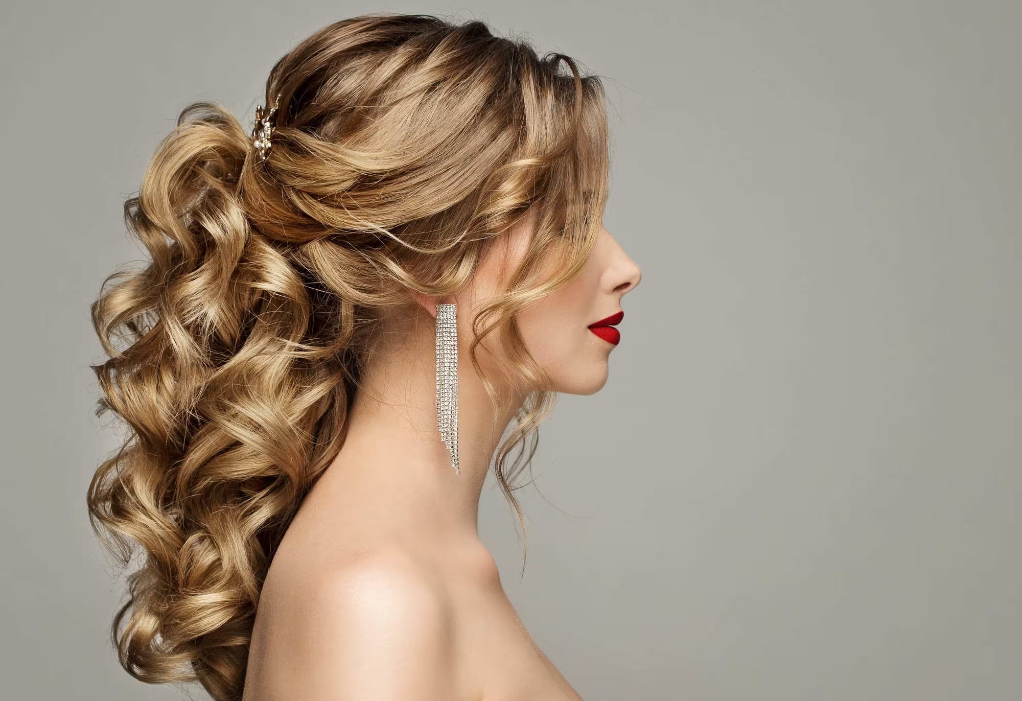 penteado madrinha casamento vestido decote v