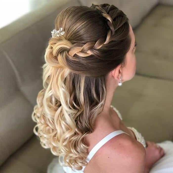penteados para cabelo médio para festa