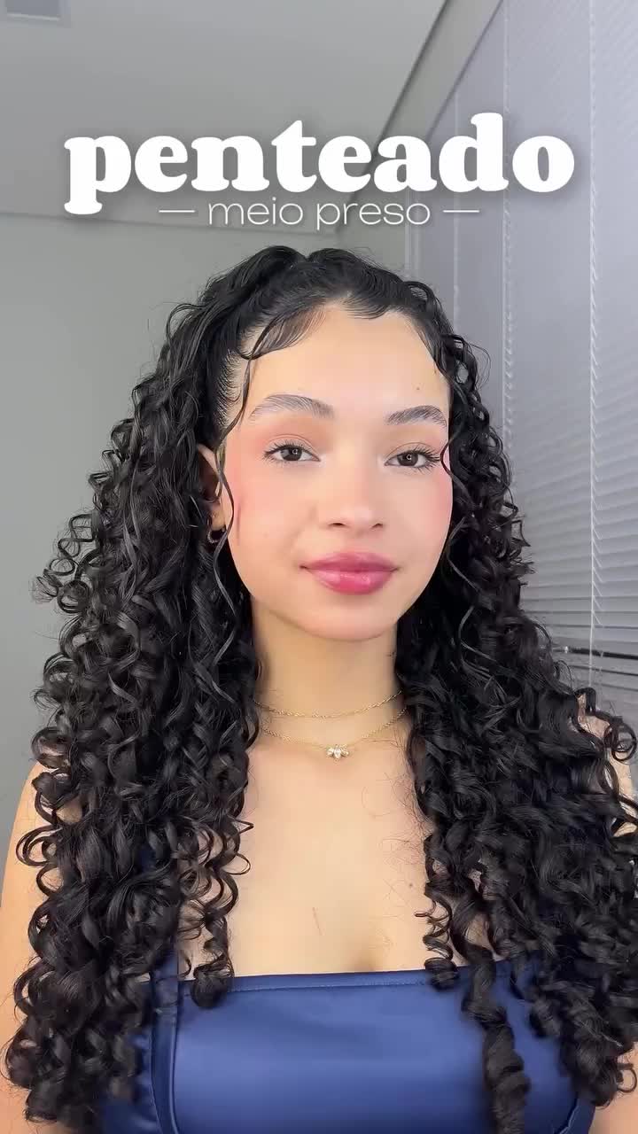 penteados para cabelo cacheado curto