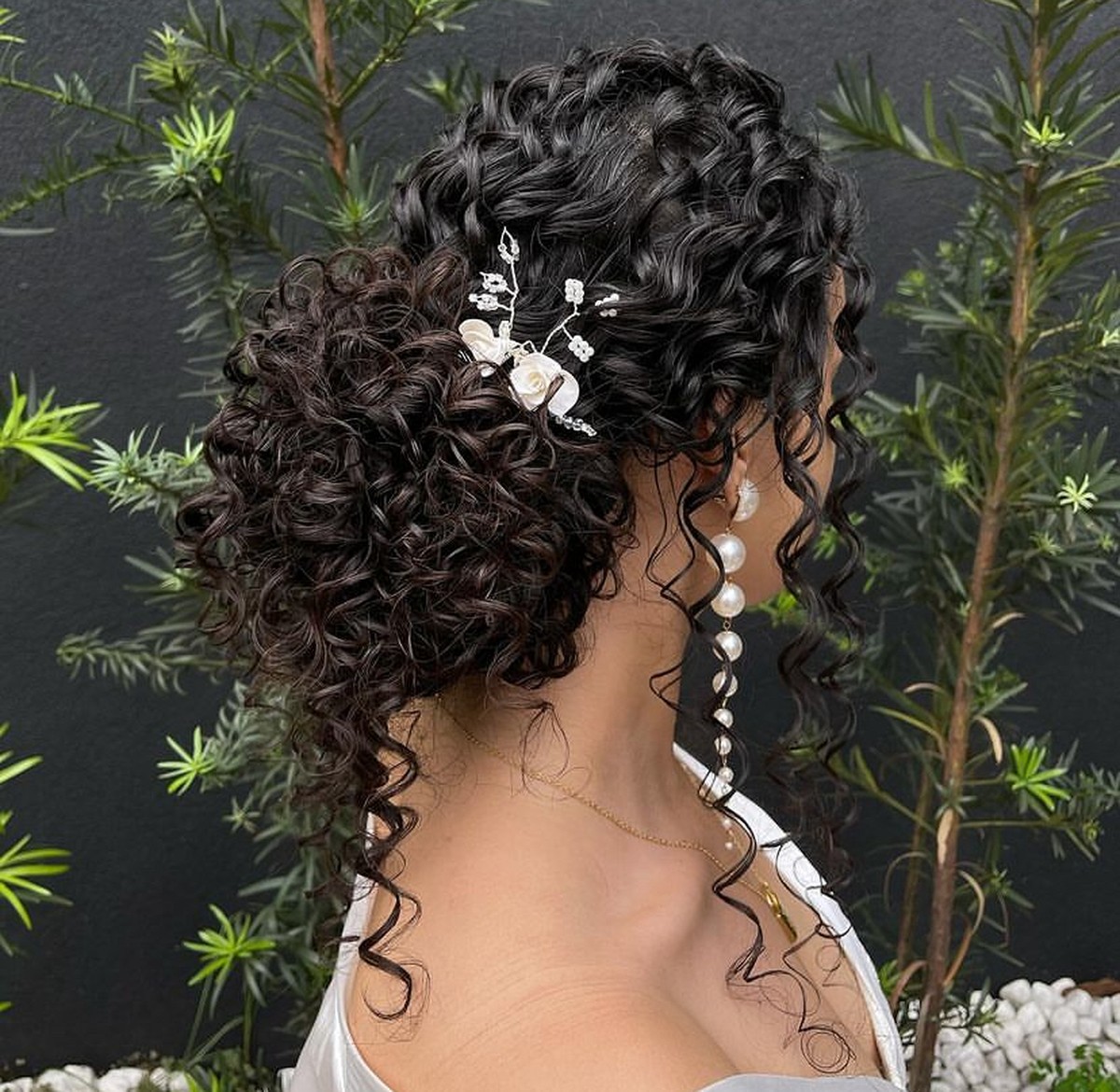 penteados para festa cabelo cacheado