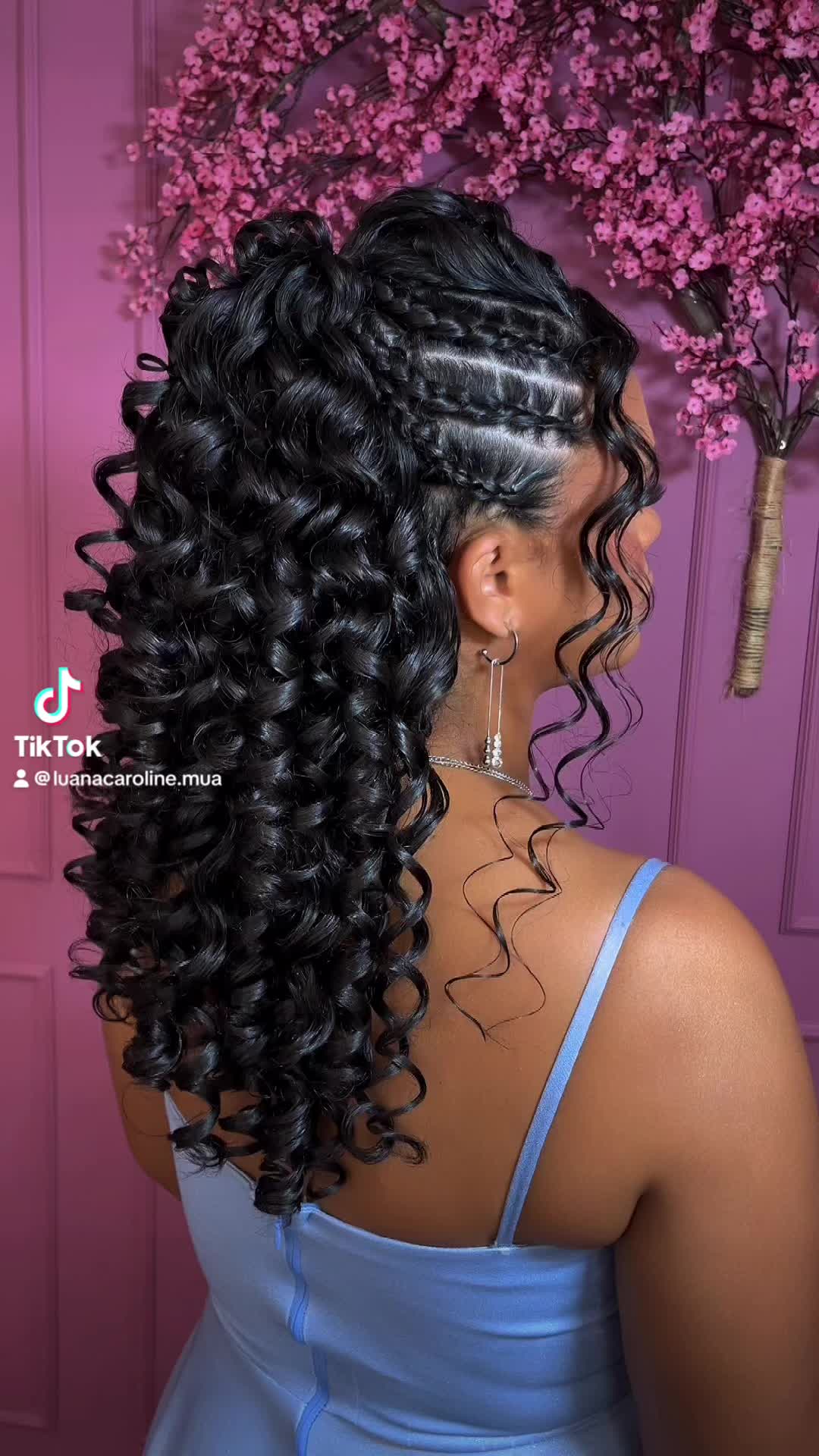 penteados para cabelo cacheado longo casamento