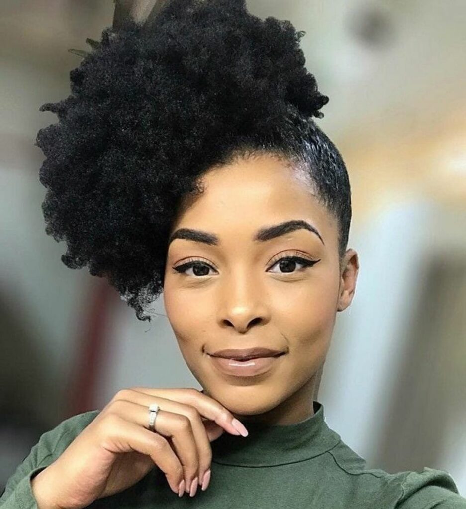 abacaxi cabelo crespo