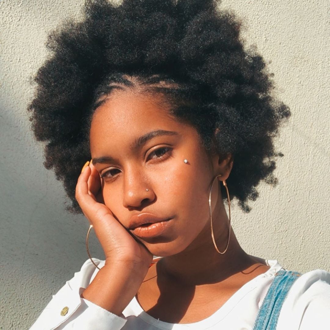 penteados afro curtos