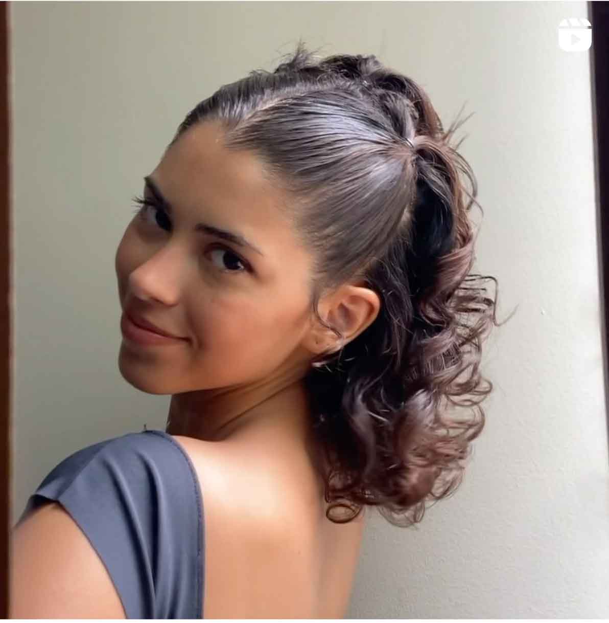 penteados rápidos cabelo cacheado curto