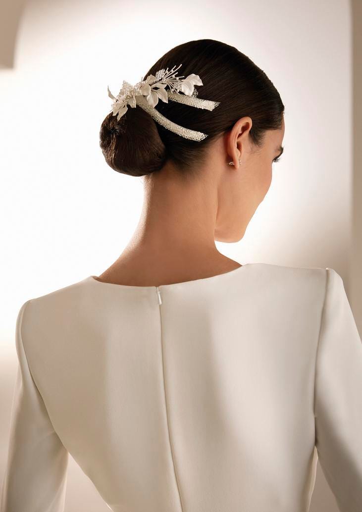 penteados simples cabelo liso casamento