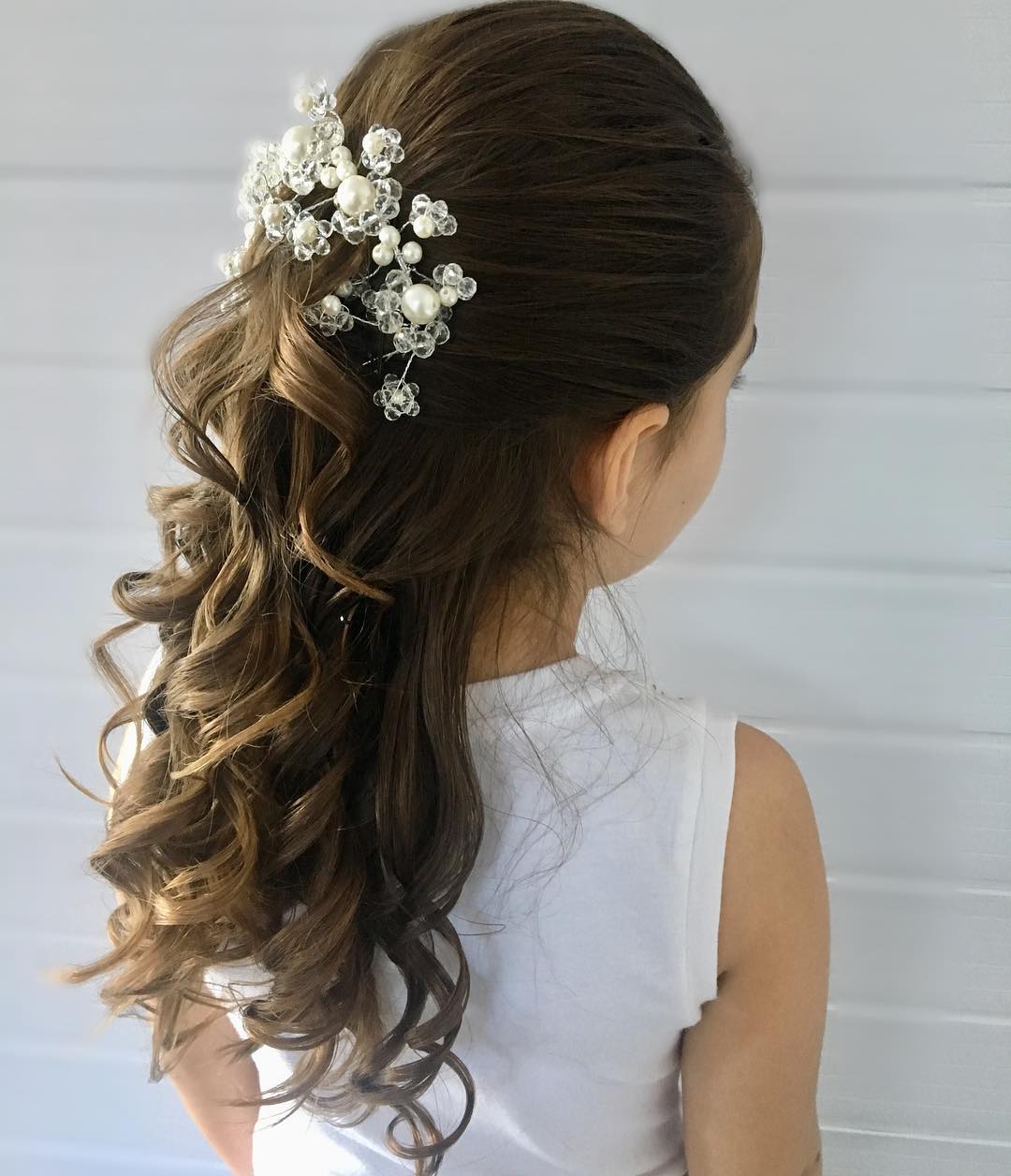 penteado de daminha semipreso