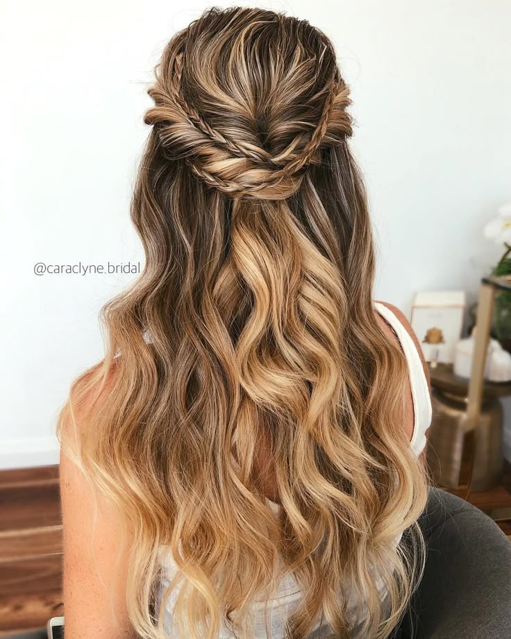 penteados para debutante com tiara cabelo liso