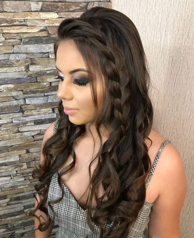 penteados para madrinha de casamento cabelo longo