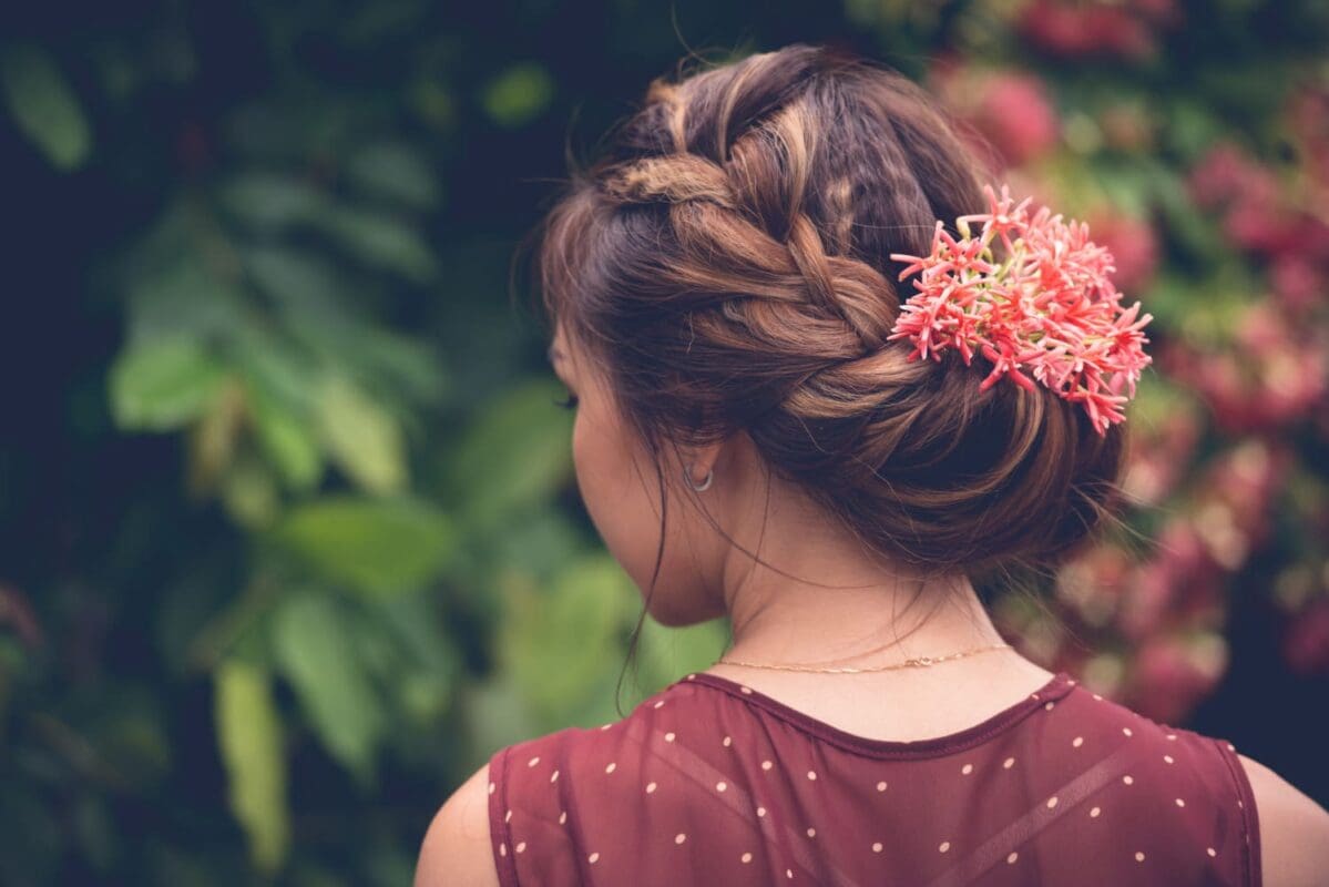 penteados para madrinha cabelo médio semi-preso