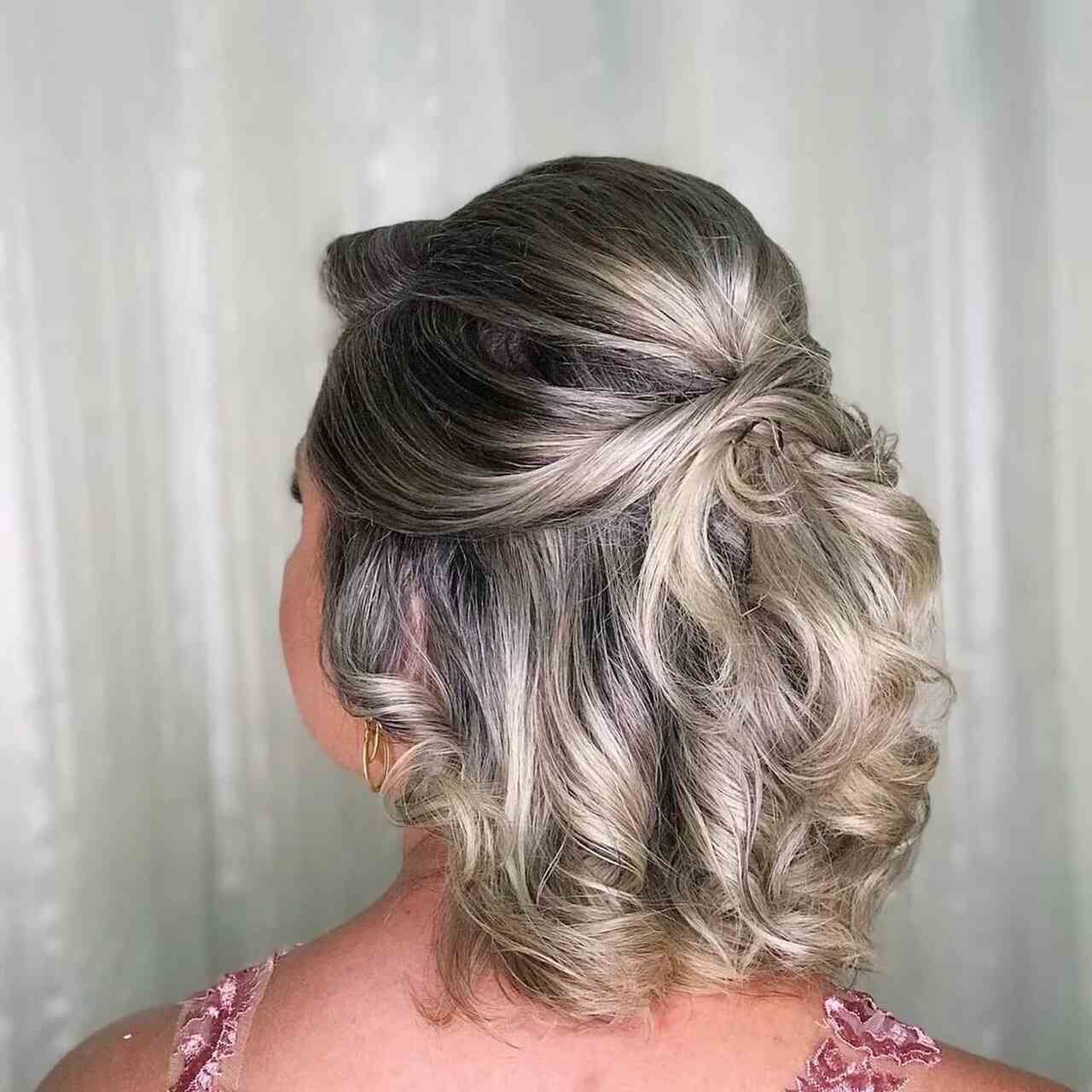 penteados presos cabelo medio casamento