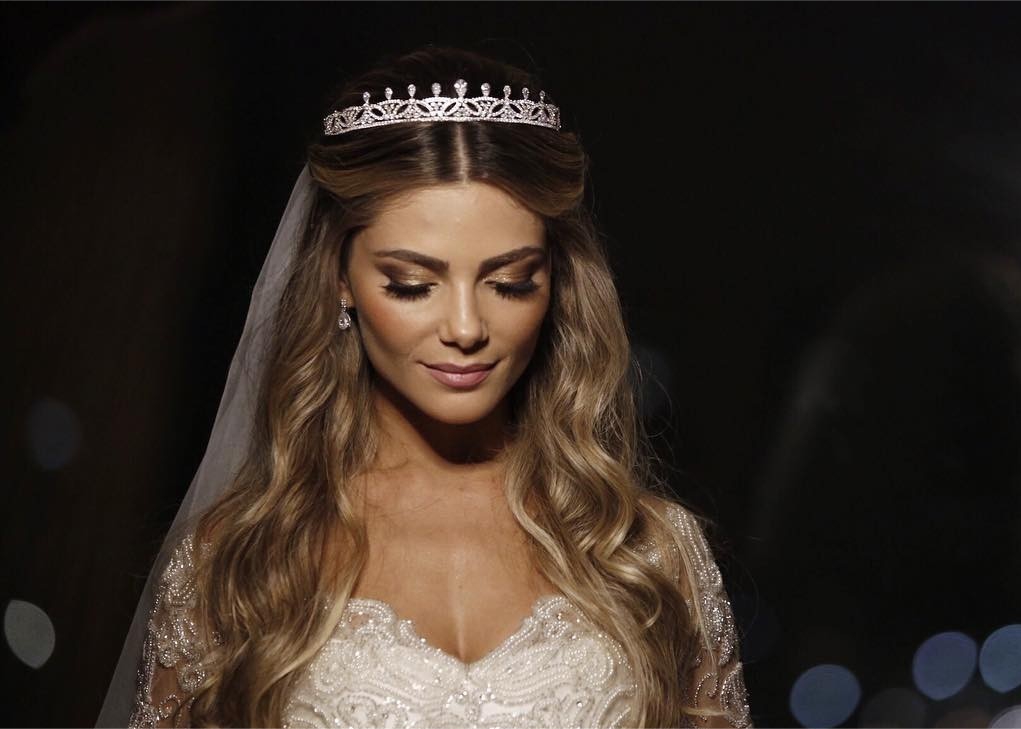penteado de noiva natural e elegante